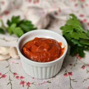Tomatoes with Garlic sauce